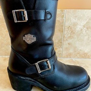 Riding approved Harley Davidson boots